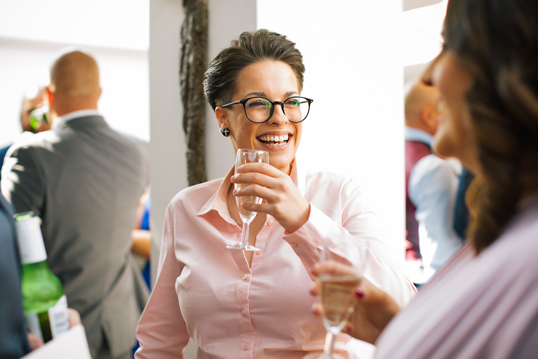 guests drinks reception