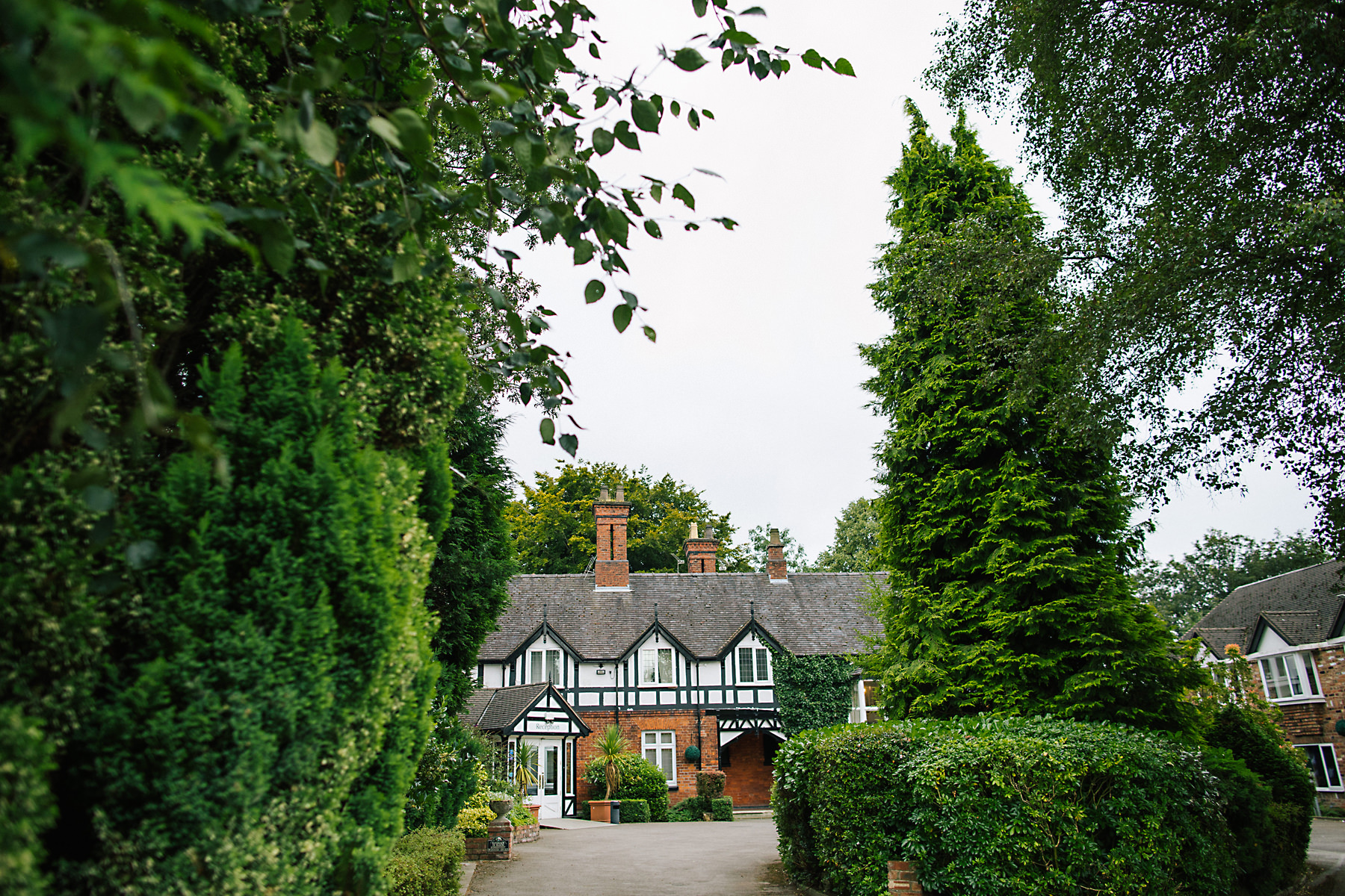 chimney house hotel wedding photographer